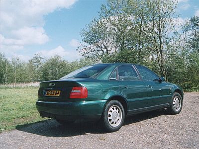 Audi A4 1997 (37K)